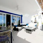 West Beachfront Townhouse Marrakesh Appartement *